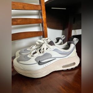 Women’s Nike air max